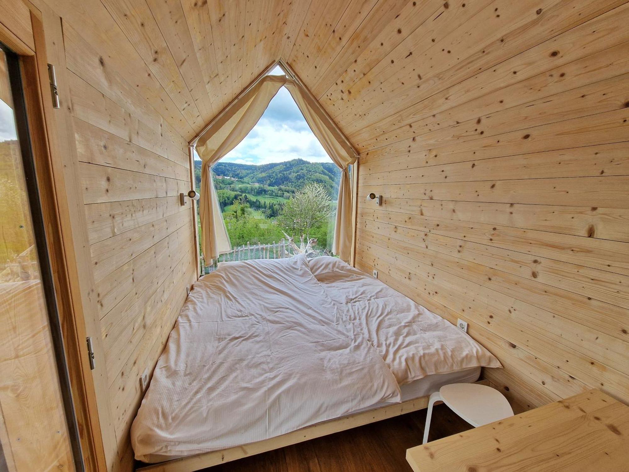 Golife Center Glamping Hotel Laze v Tuhinju Exterior photo