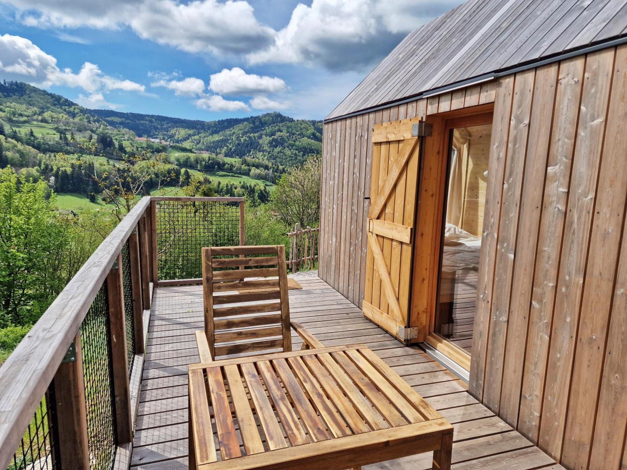 Golife Center Glamping Hotel Laze v Tuhinju Exterior photo