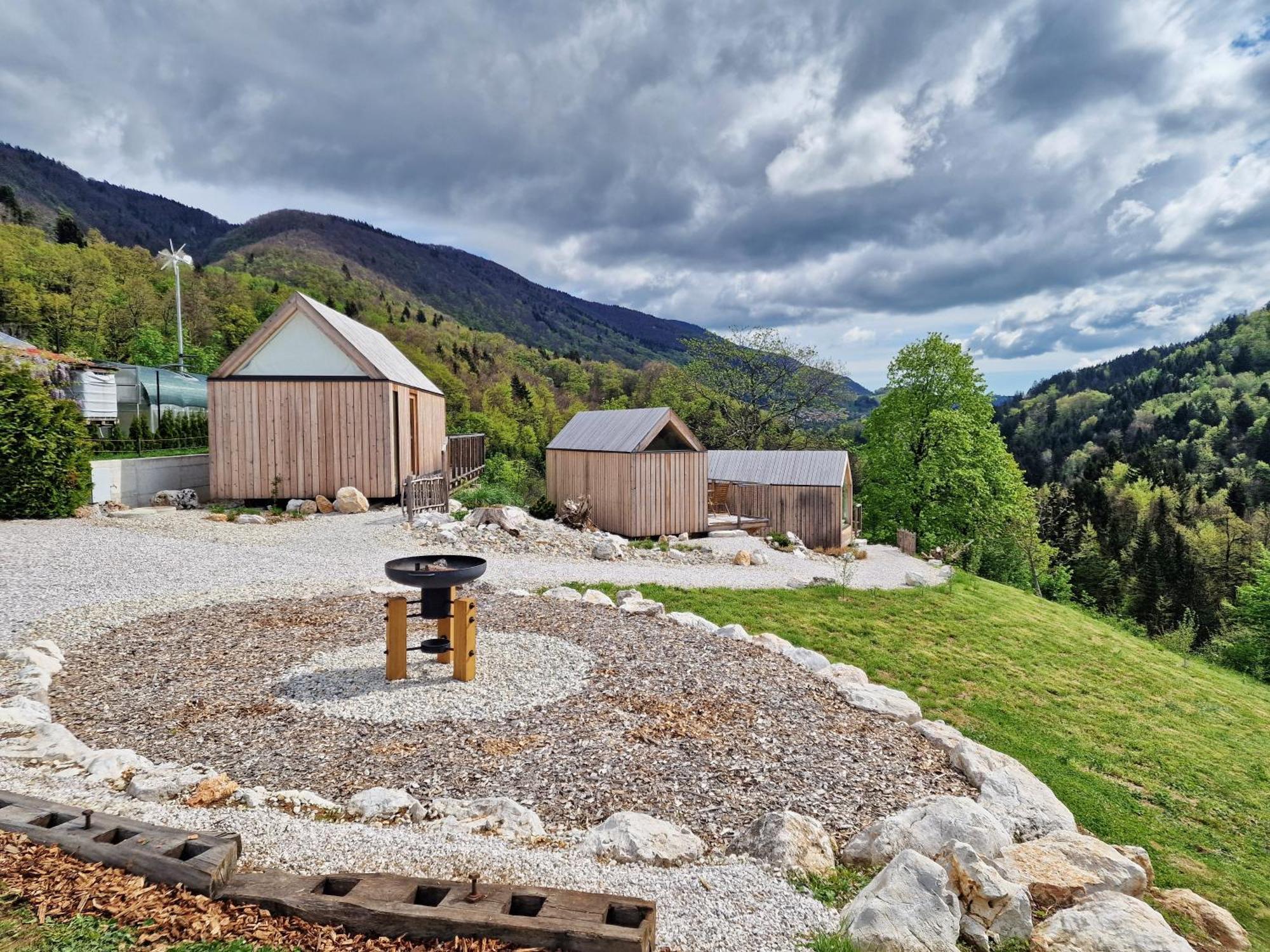 Golife Center Glamping Hotel Laze v Tuhinju Exterior photo